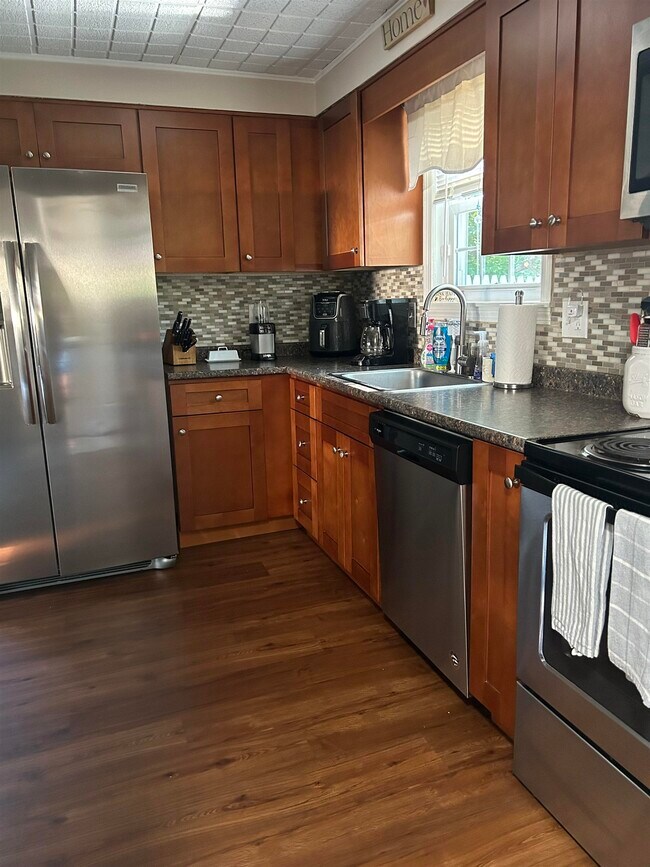 Foto del edificio - 30 Golfview Dr