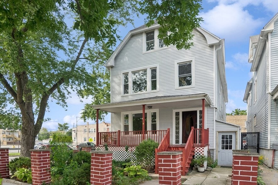 Primary Photo - 3300 N Karlov Ave