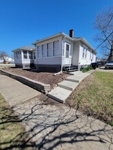 Building Photo - 404 S Mc Clun St