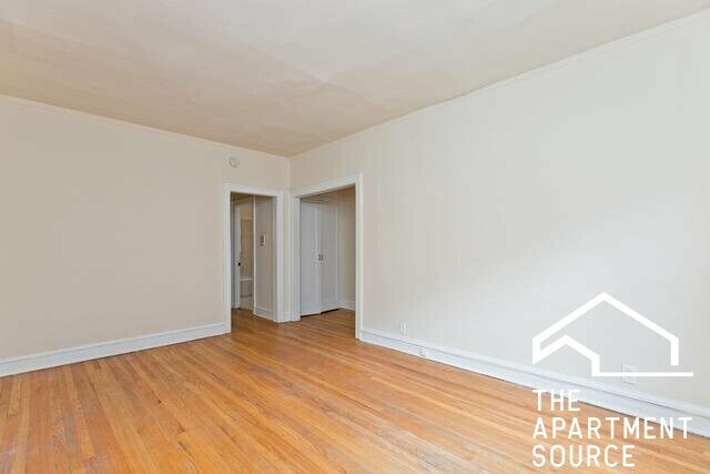 Foto del edificio - 1331 W Touhy Ave