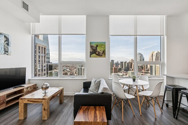 Photo du bâtiment - 1235 Macleod Trl SE