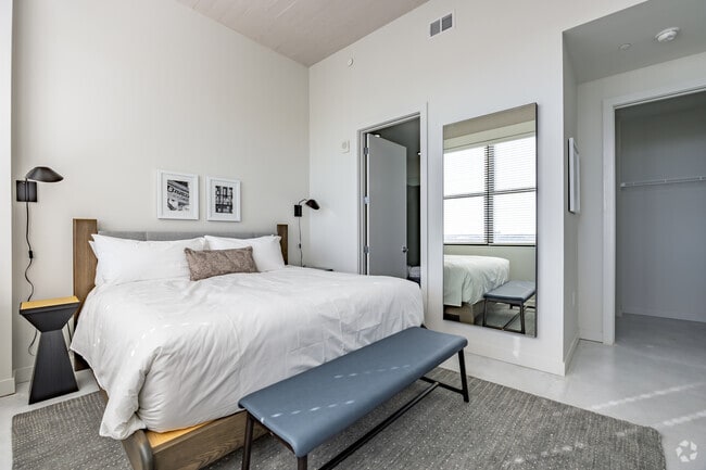 2BR, 2BA - 1220SF - Lofts at Centennial Yards