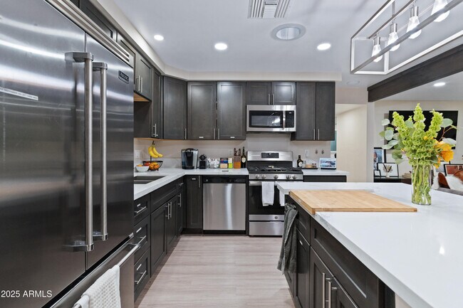 Foto del edificio - 3622 E Sheridan St