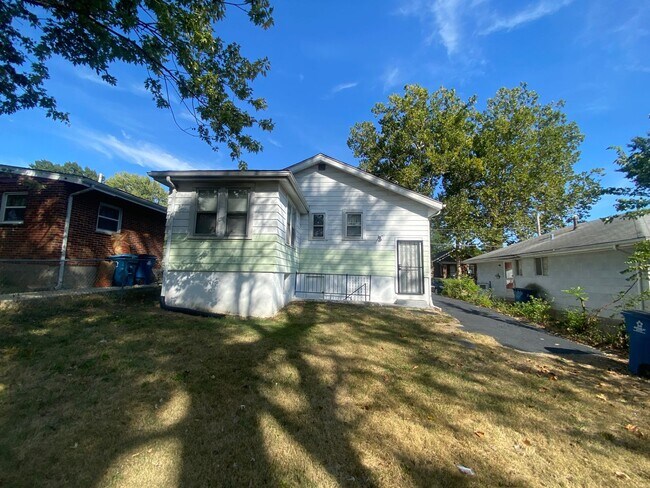 Building Photo - 3113 Elsworth Pl