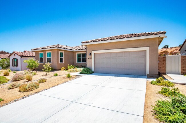 Foto del edificio - West Palmdale 4 Bedroom + 3 Bathroom