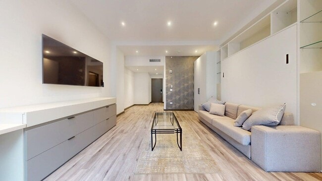 Photo - Broad Street Apartment