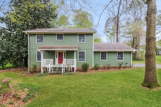 Building Photo - 2617 Twin Oaks Dr NW