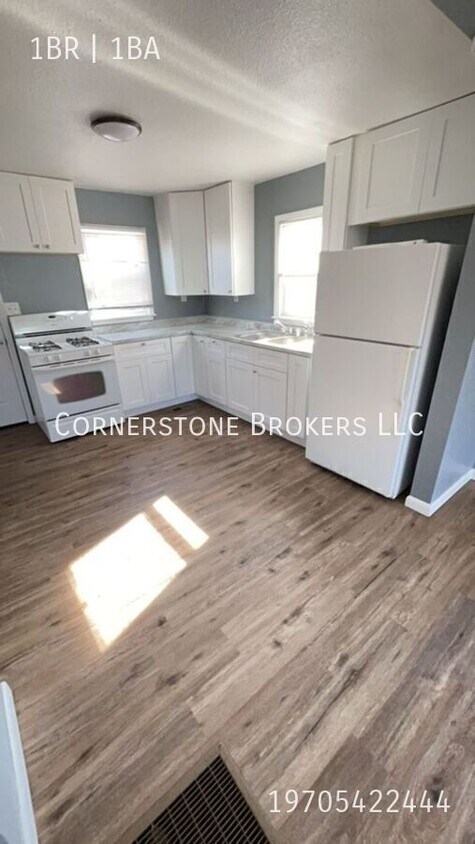 Foto del edificio - 215 S Curtis St