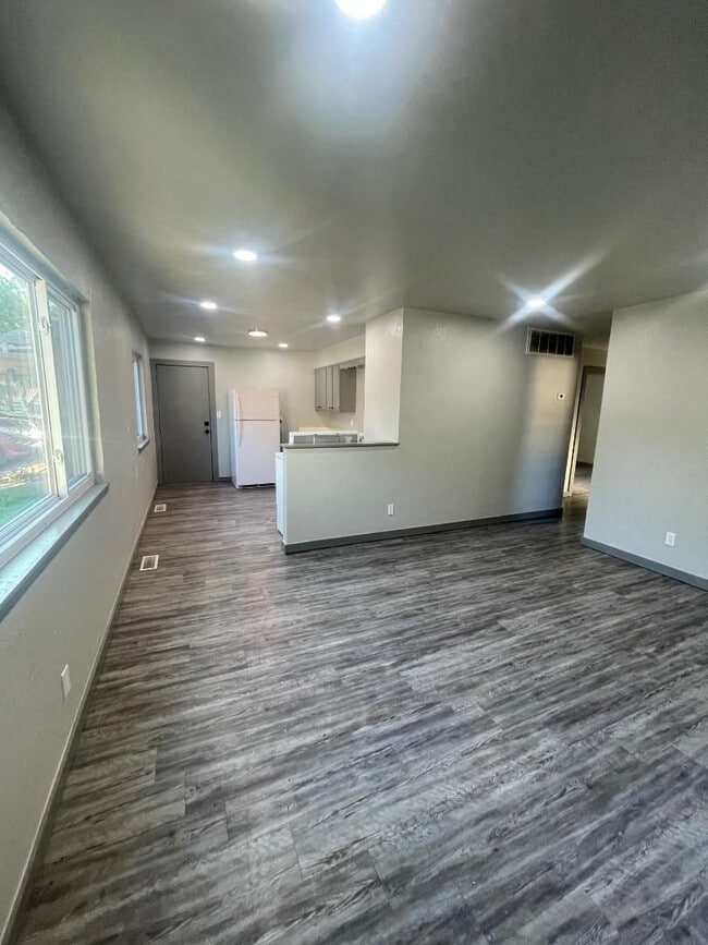 Building Photo - NORMAN HOME AVAILABLE FOR LEASE