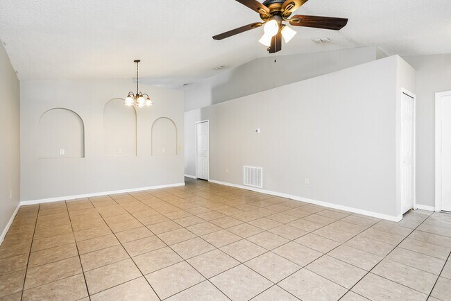 Building Photo - 2961 Elbib Dr