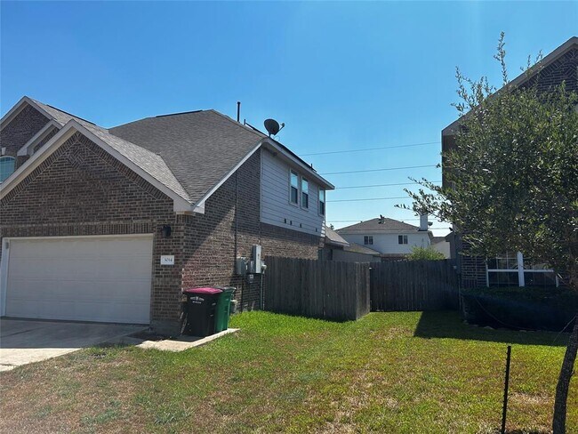 Building Photo - 3014 Wellington Pass Dr