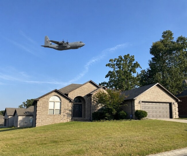 Building Photo - 2012 Airborn Dr