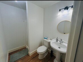 Building Photo - 8137 Wetherby Ln