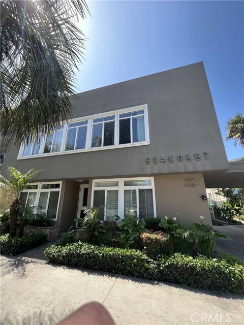 Primary Photo - 1174 E Ocean Blvd