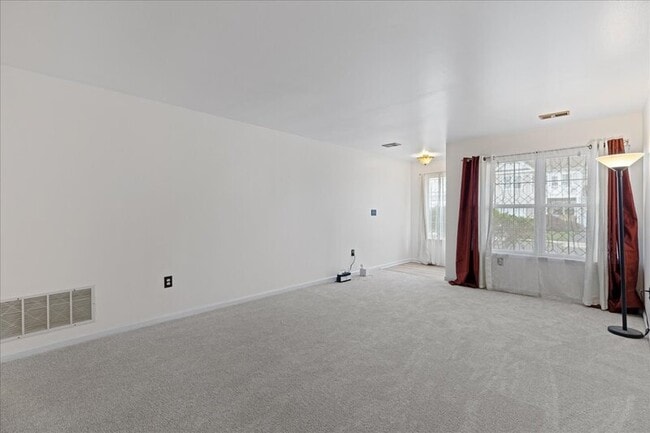 Building Photo - 95 Tattersall Dr