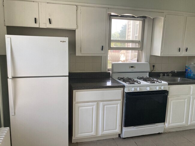 Large -in -Kitchen - 21 Congress St