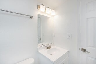 Interior Photo - Raintree Park