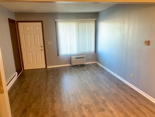 Main living space/enterance - 3020 East Ave S
