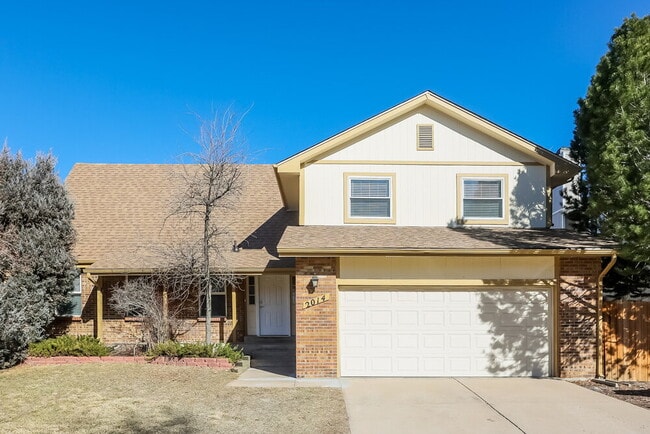 Building Photo - 2014 S Elkhart St