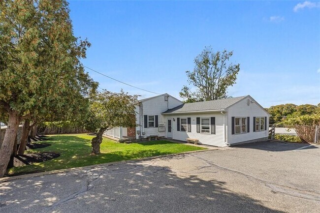 Foto del edificio - 3421 Pawtucket Ave