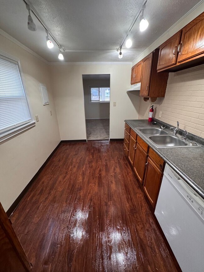 Foto del edificio - 127 N Roanoke Ave