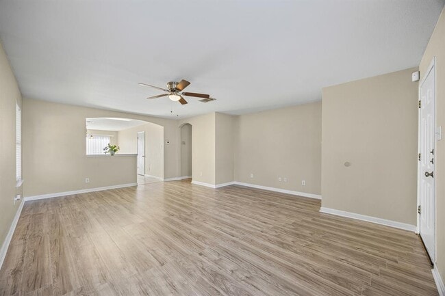 Building Photo - 17611 Wiseman Dr