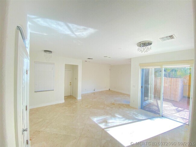 Foto del edificio - 5830 NW 119th Dr