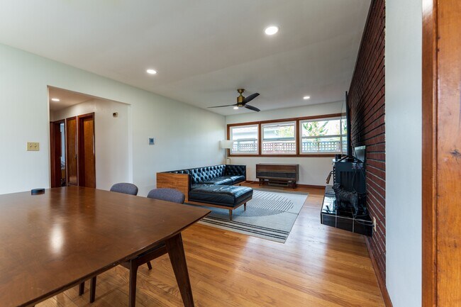 Foto del edificio - 3800 Harney St