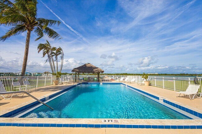 Foto del edificio - 1300 Seaway Dr