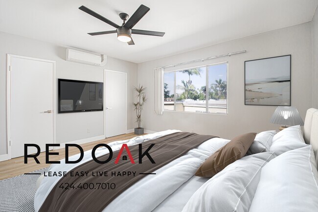 Foto del edificio - 4505 Santa Rosalia Dr