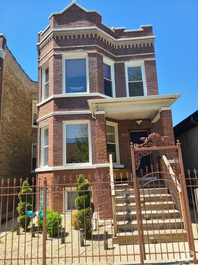 Building Photo - 1438 N Central Park Ave
