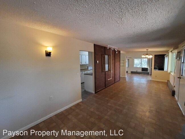 Building Photo - 2 br, 2 bath House - 914 W Rim View Road