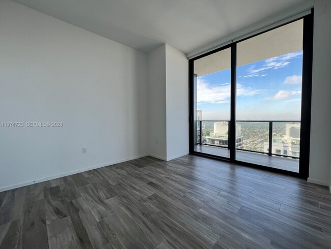 Building Photo - 801 S Miami Ave