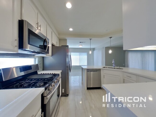 Foto del edificio - 9759 Ocotillo Falls Ave