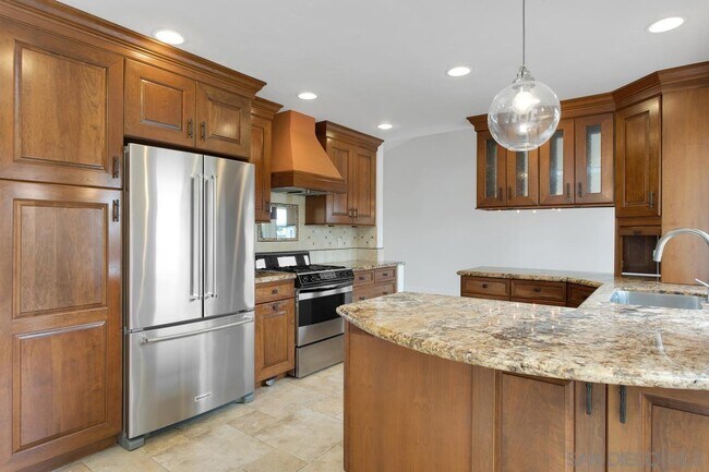 Foto del edificio - 2460 Oakridge Cove