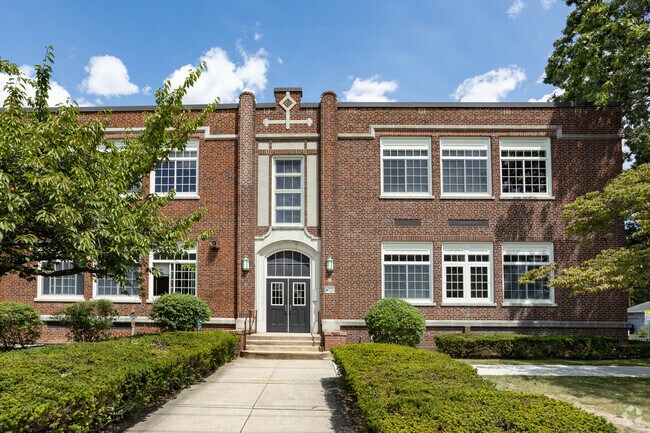 The Great Neck Road School in Copiague, NY serves approximately 450 students.