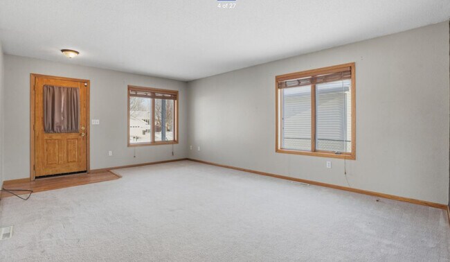 Foto del edificio - 5191 W Lanark Dr