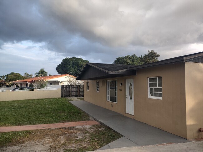Building Photo - 5020 NW 170th St