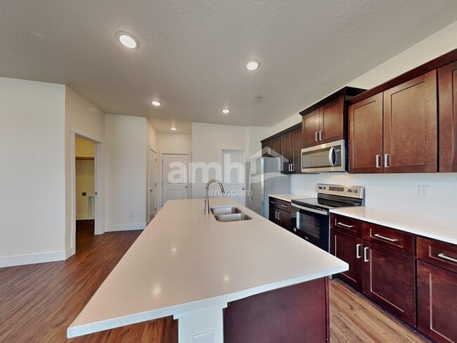 Foto del edificio - 9516 Aviara St