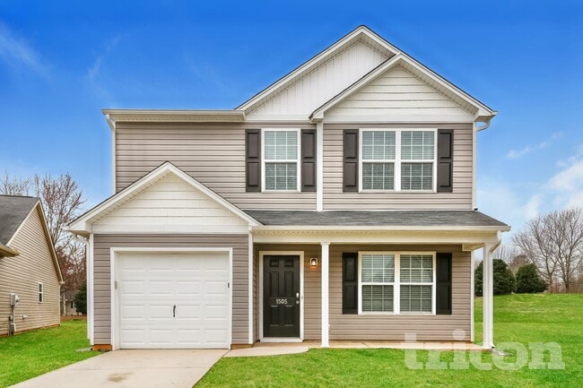 Building Photo - 1505 Hamilton Hills Dr