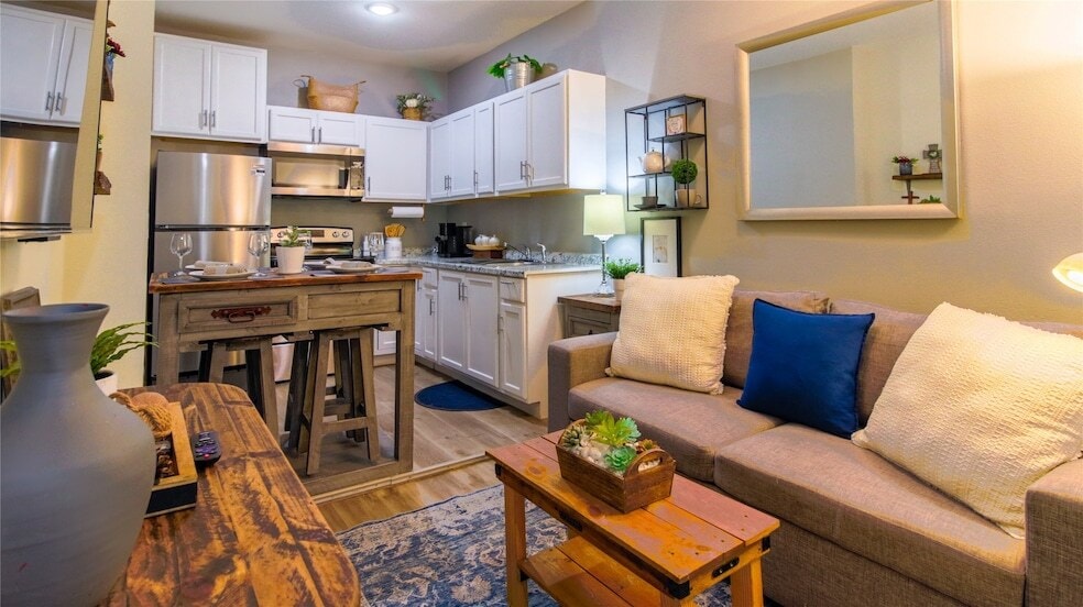Primary Photo - 1200 Canyon Ridge
