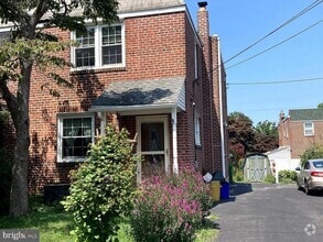Building Photo - 244 Williams Rd