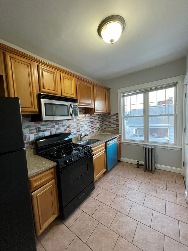 Photo - 21 Shepard St (Lynn, MA)