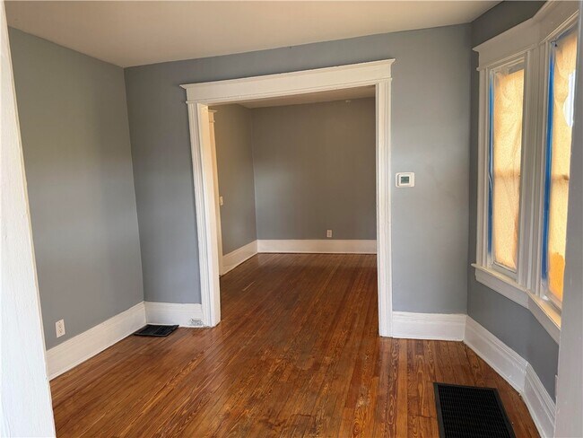 Foto del edificio - 161 S Union St