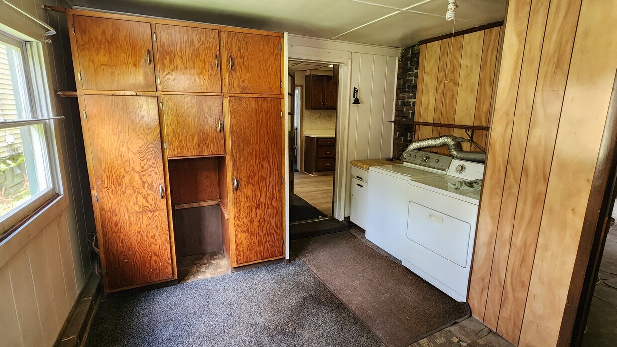 Foto principal - 615 Bigler Ave