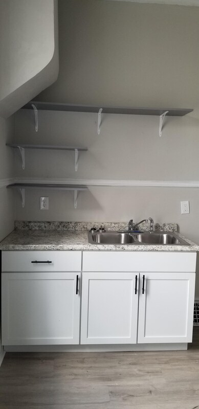 Photo - 1531 Greenup St Apartment