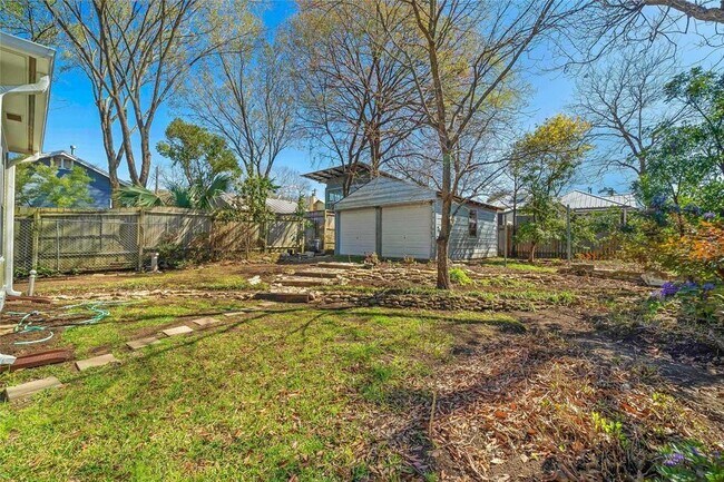 Foto del edificio - 905 Jewell St