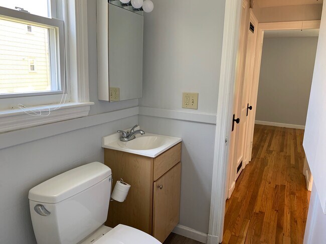 Photo - 23 Turner St Apartments