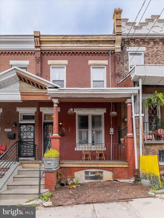 Building Photo - 242 Berkley St