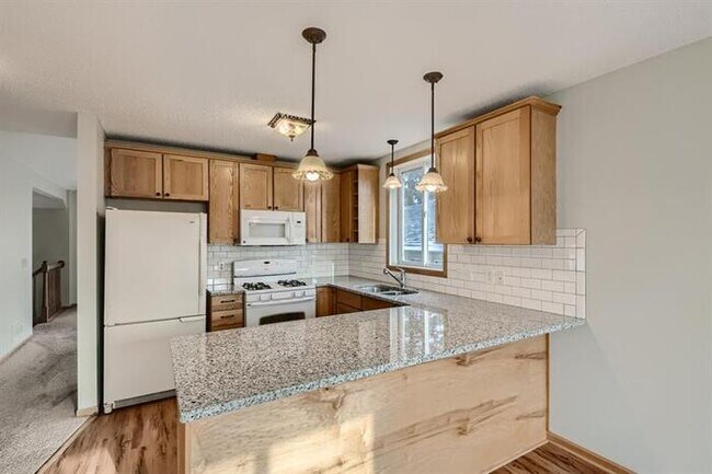 Building Photo - 1806 7Th Street E, Saint Paul, MN, 55119